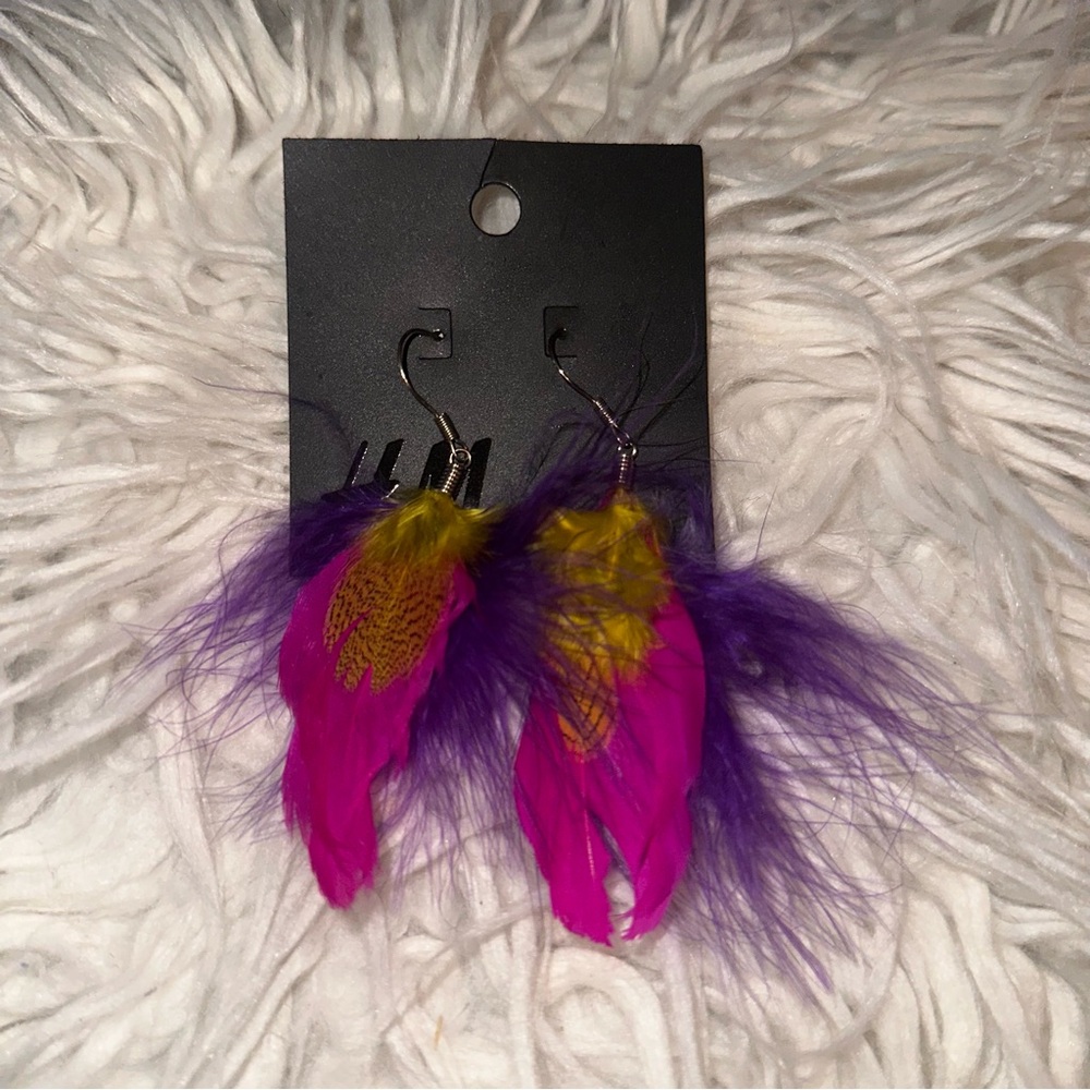 H&M colorful feather dangle earrings
